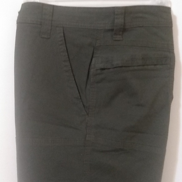 WRANGLER ALL TERRAIN ARMY GREEN UTILITY SHORTS SIZE 30 NWT - Picture 4 of 8